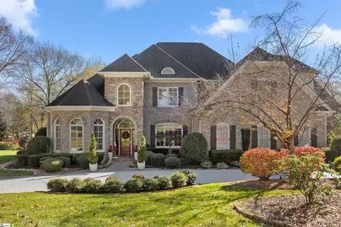 732 Brixton Cir, Simpsonville, SC 29681