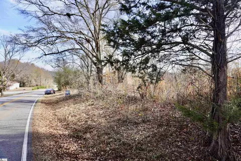 1300 Dickson Rd, Campobello, SC 29322