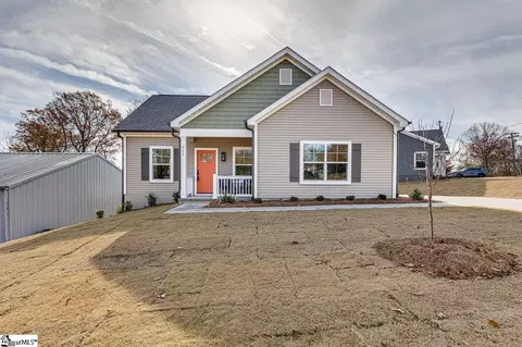 511 W Belvue Rd, Greenville, SC 29609