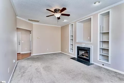 Living - 403 Canvasback Way, Easley, SC 29642 photo 2 of 3