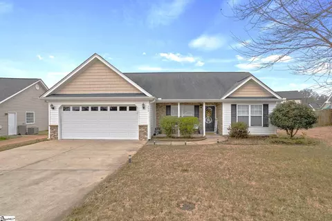 256 Sleepy River Rd, Simpsonville, SC 29681