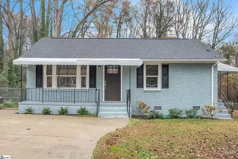 105 Tiffany Dr, Taylors, SC 29687