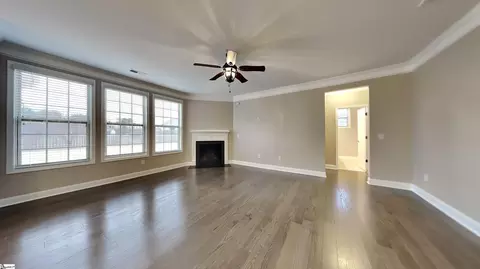207 Willowbottom Dr, Greer, SC 29651 photo 2