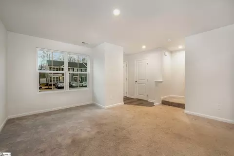 16 Tidworth Dr, Greer, SC 29651 photo 9