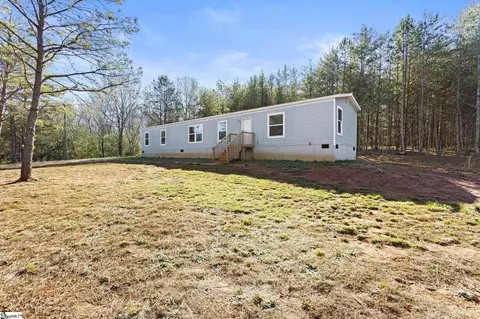 211 Acres Dr, Pickens, SC 29671