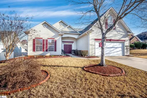 112 Kempton Dr, Simpsonville, SC 29680