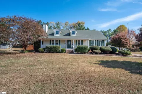163 Sandy Dr, Boiling Springs, SC 29316