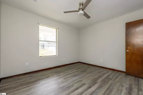 211 Brookside Dr, Duncan, SC 29334 photo 9