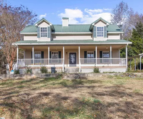 1215 E Georgia Rd, Woodruff, SC 29388