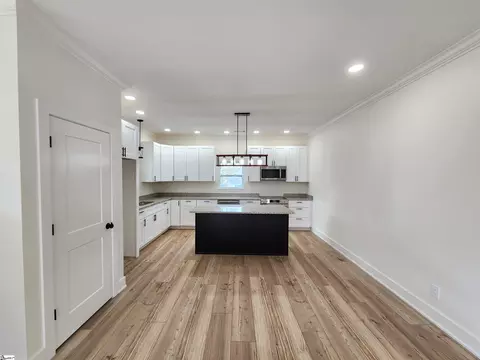 307 Barton St, Easley, SC 29640 photo 6