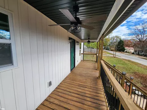 307 Barton St, Easley, SC 29640 photo 3