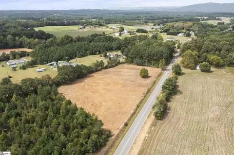 1175 Goodjoin Rd, Campobello, SC 29322 photo 14