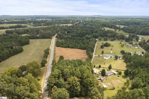 1175 Goodjoin Rd, Campobello, SC 29322 photo 7