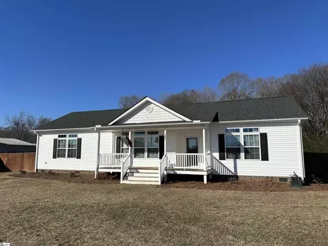 392 Durbin Meadows Rd, Fountain Inn, SC 29644