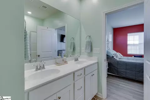 5 Table Mountain Trl, Greer, SC 29651 photo 15