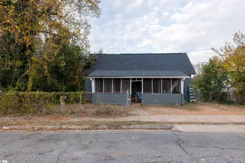 14 Badger St, Greenville, SC 29605