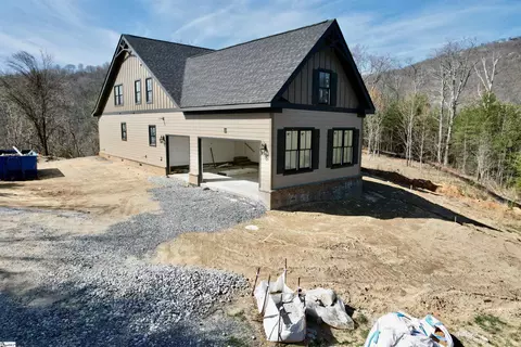 Exterior - 80 Eagle Rock Rd, Landrum, SC 29356 photo 5 of 11