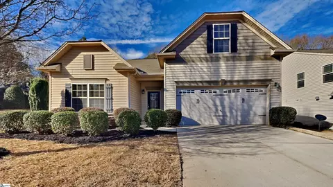 1 Bells Creek Dr, Simpsonville, SC 29681