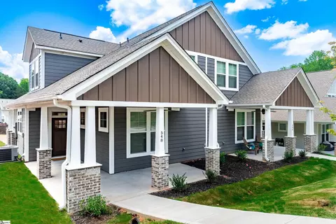 548 Twin Lake Rd, Greenville, SC 29609