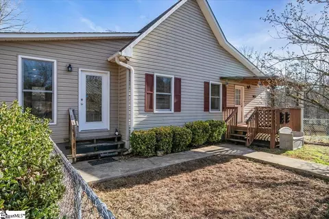 232 Hagood Rd, Cleveland, SC 29635