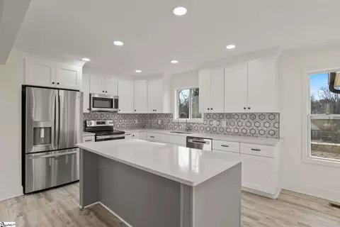 2012 Edwards Lake Rd, Greer, SC 29651 photo 10