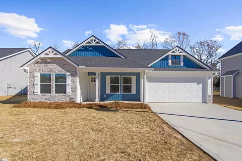 109 Sherwood Rd, Easley, SC 29640