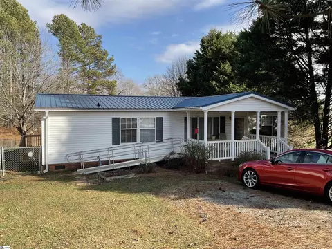 117 Bridgewater Rd, Pickens, SC 29671