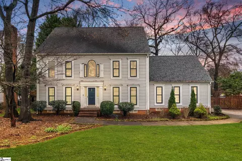 20 Woodway Dr, Greer, SC 29651