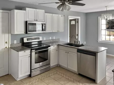 1116 Devenger Rd, Greer, SC 29650 photo 6