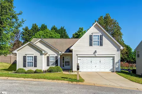 784 Waterbrook Ln, Greer, SC 29651