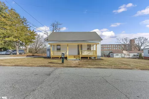 101 S 6th St, Easley, SC 29640 photo 4