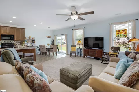 708 Granite Dr, Easley, SC 29642 photo 5