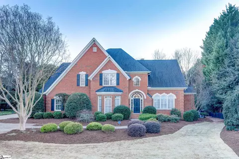 4 Woods Edge Ct, Greenville, SC 29615