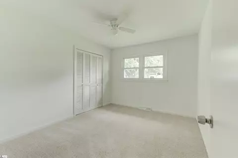 Bedroom - 460 Bishop Dr, Mauldin, SC 29662 photo 4 of 4