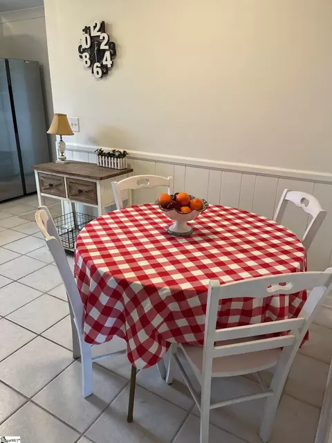 Dining - 460 Bishop Dr, Mauldin, SC 29662 photo 5 of 5