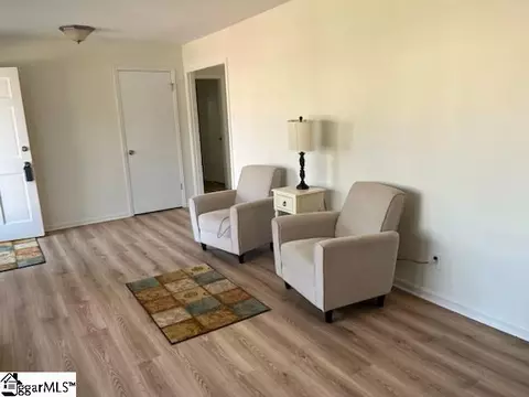 Bedroom - 460 Bishop Dr, Mauldin, SC 29662 photo 1 of 4