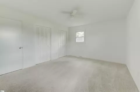 Bedroom - 460 Bishop Dr, Mauldin, SC 29662 photo 2 of 4