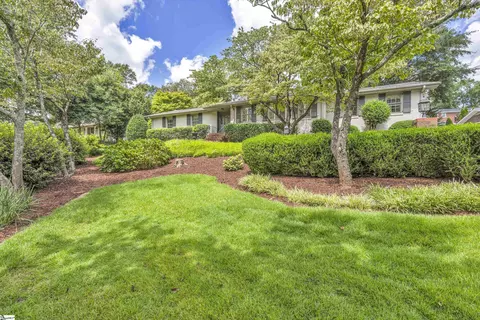 17 Shallowford Rd, Greenville, SC 29607
