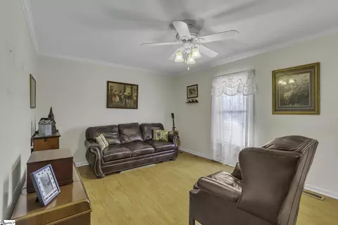 108 Colonial Dr, Pelzer, SC 29669 photo 11