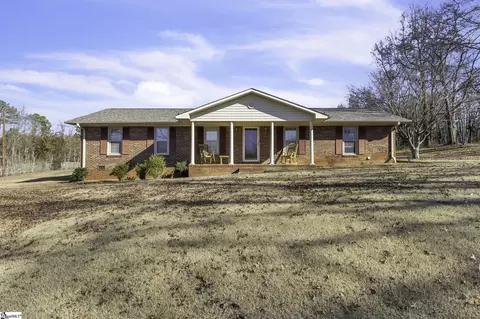 108 Colonial Dr, Pelzer, SC 29669