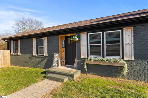 703 Circle Rd, Greer, SC 29651 photo 2