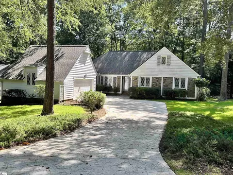 307 Rainwood Dr, Simpsonville, SC 29681