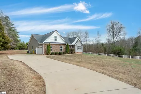 3380 Earls Bridge Rd, Easley, SC 29640 photo 2