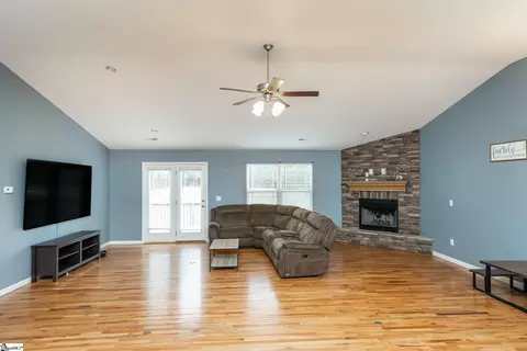 3380 Earls Bridge Rd, Easley, SC 29640 photo 8