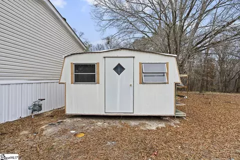 28 Robin Ln, Waterloo, SC 29384 photo 19