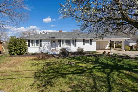 202 Hunts Bridge Rd, Greenville, SC 29617
