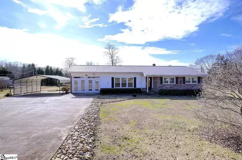 240 Hendricks Rd, Pickens, SC 29671 photo 3