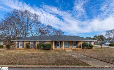 151 Oak Park Dr, Mauldin, SC 29662