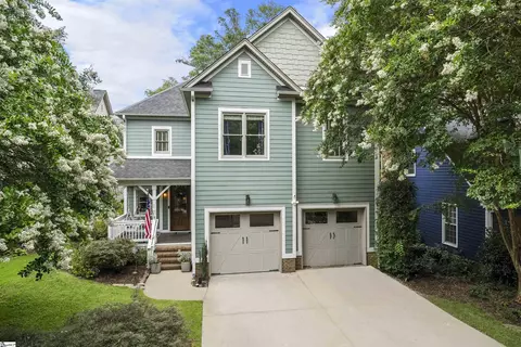 17 Oak Crest Ct, Greenville, SC 29605