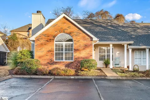 19 Enoree View Dr, Greer, SC 29650